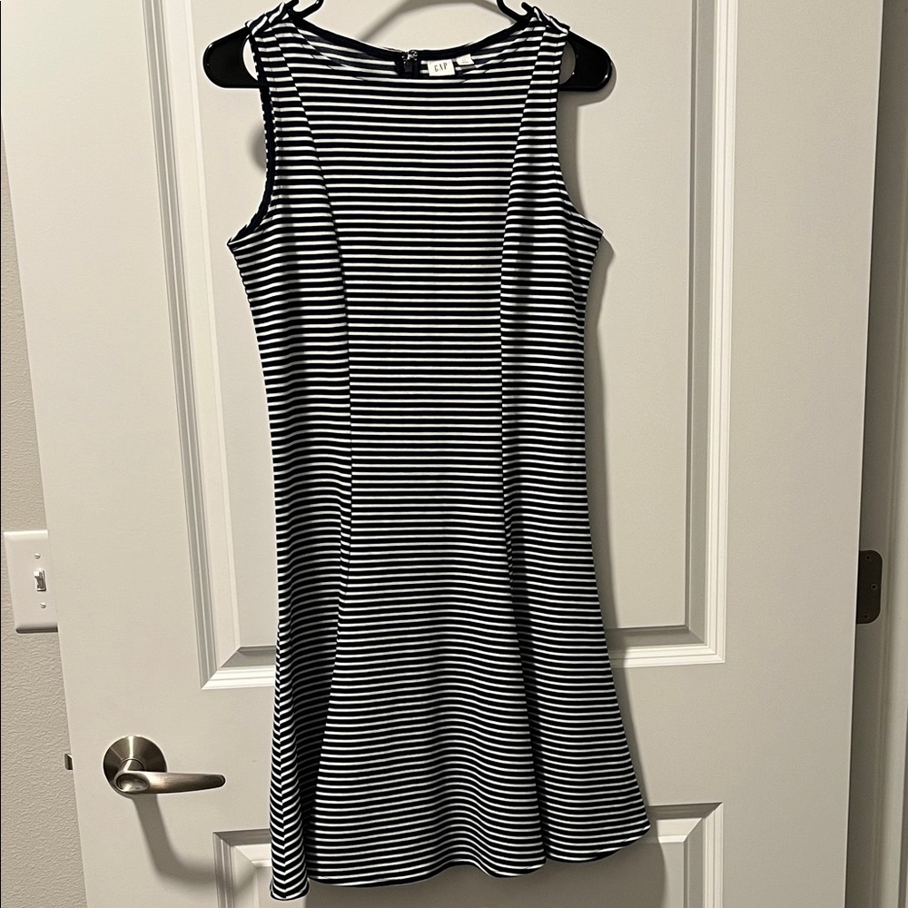 GAP Women’s Striped Midi Dress